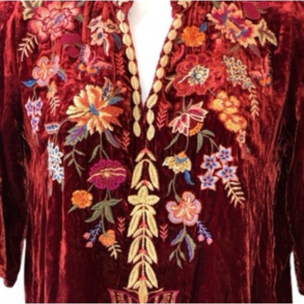 Johnny Was Taline heavily embroidered velvet top NWT - Picture 9 of 16